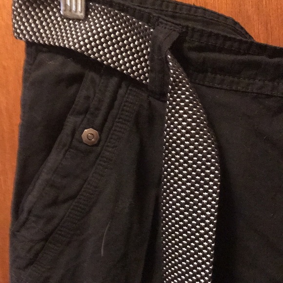 Shorts - Picture 4 of 6